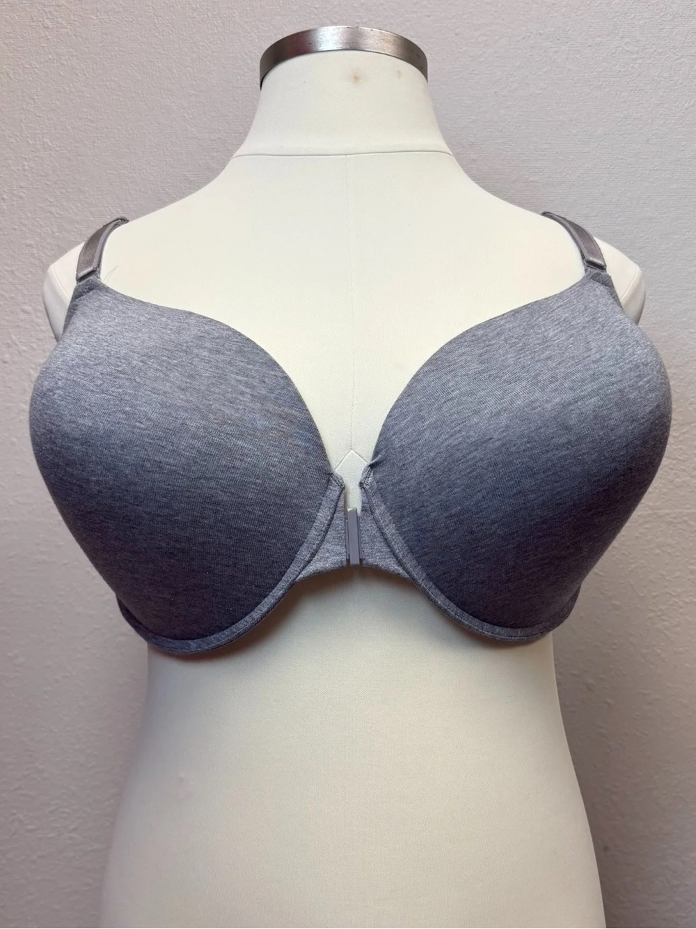 Torrid Gray T-Shirt Push-Up Front Close Bra - Size 42G